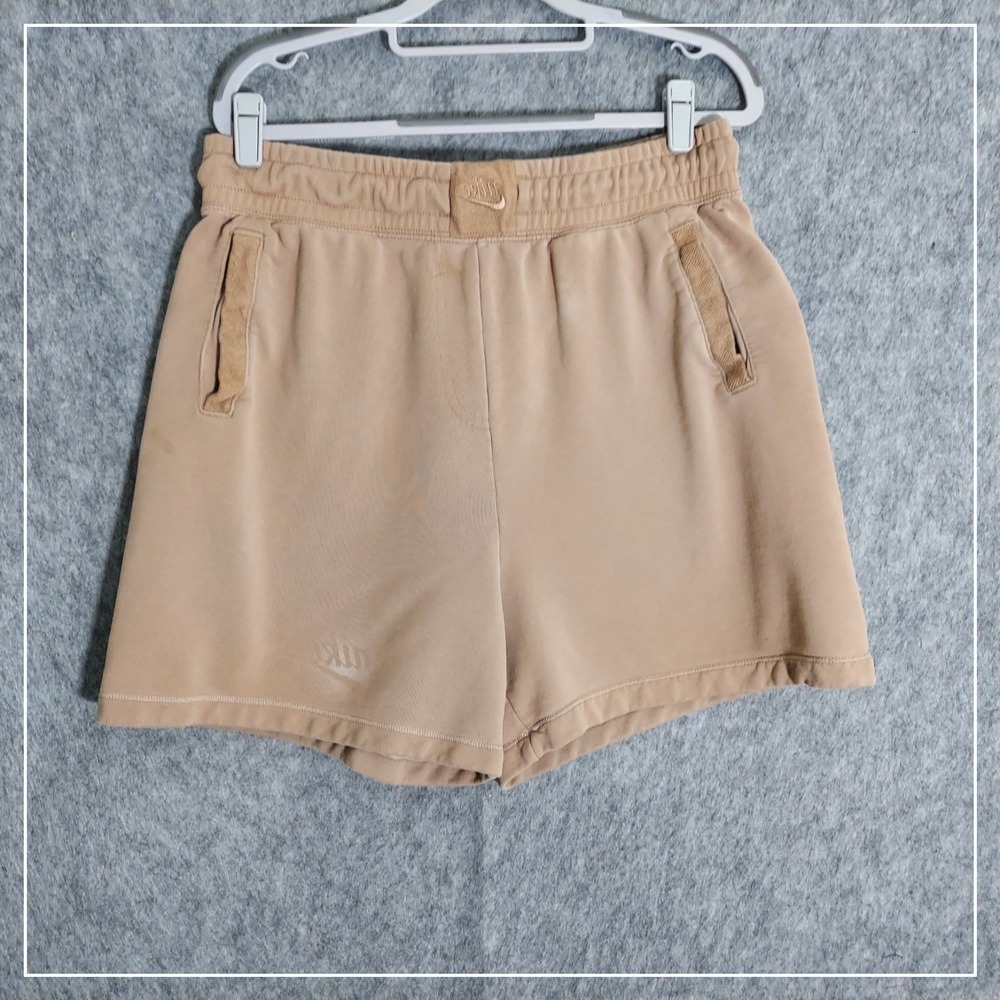 Nike Women Shorts Size L Tan‎ Streetwear High Rise Fleece Activewear Pockets